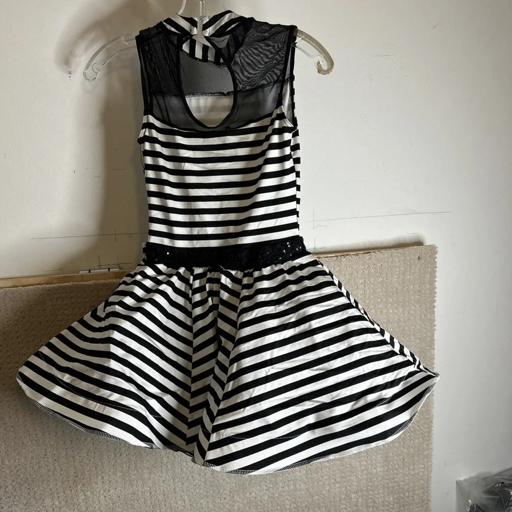 Weissman costume S dance strippes jail halloween skater bettle juice